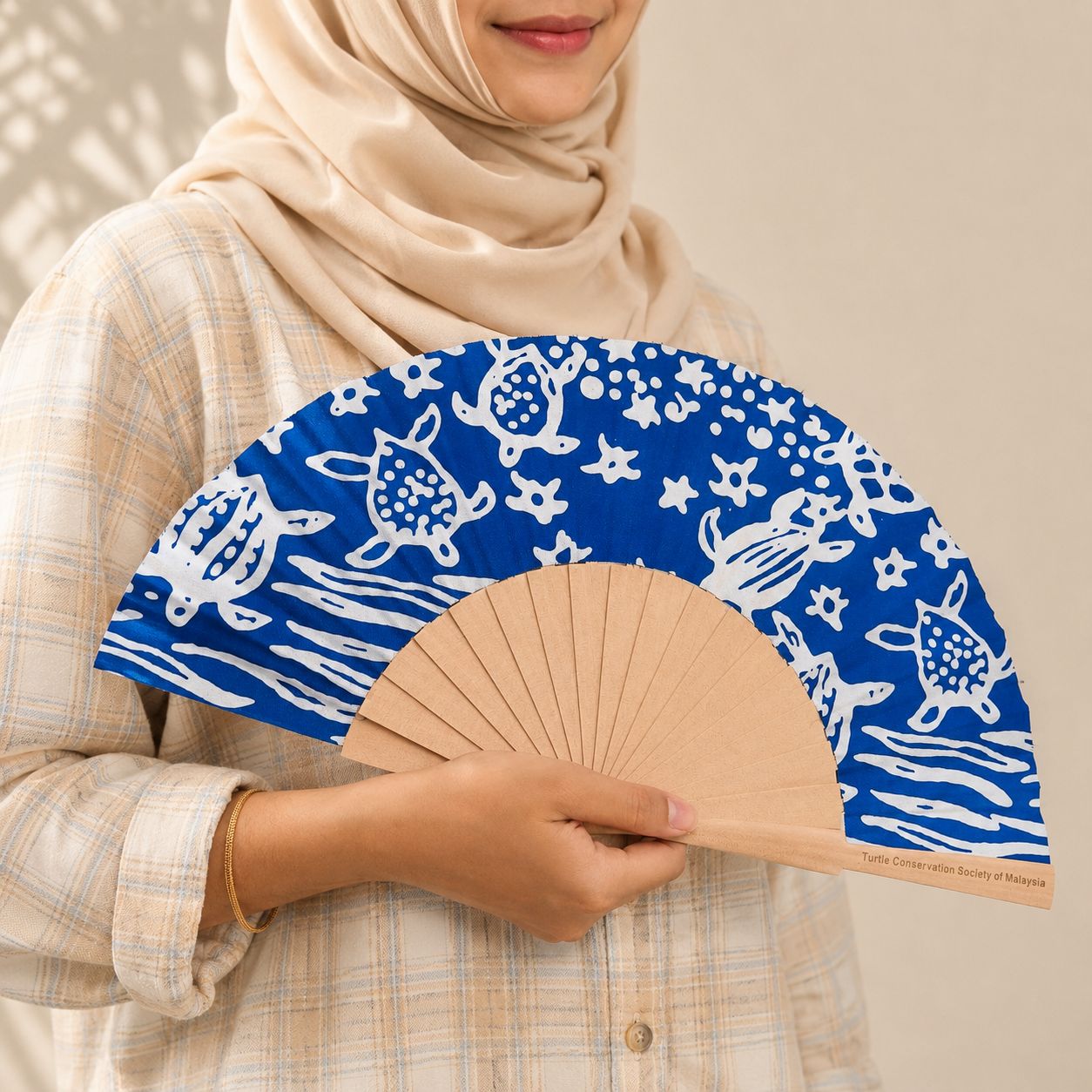 model-handfan Hand Fan - Image 1